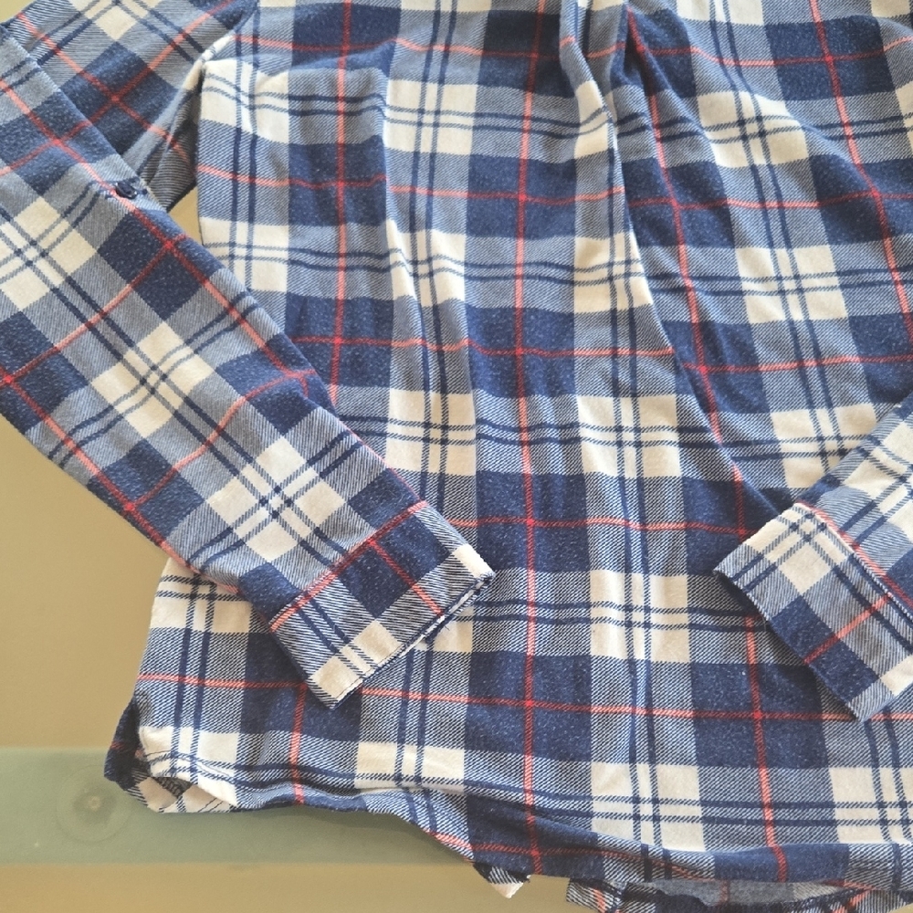Derek Heart Navy and White Plaid Womens Button Down Shirt - Picture 10 of 11